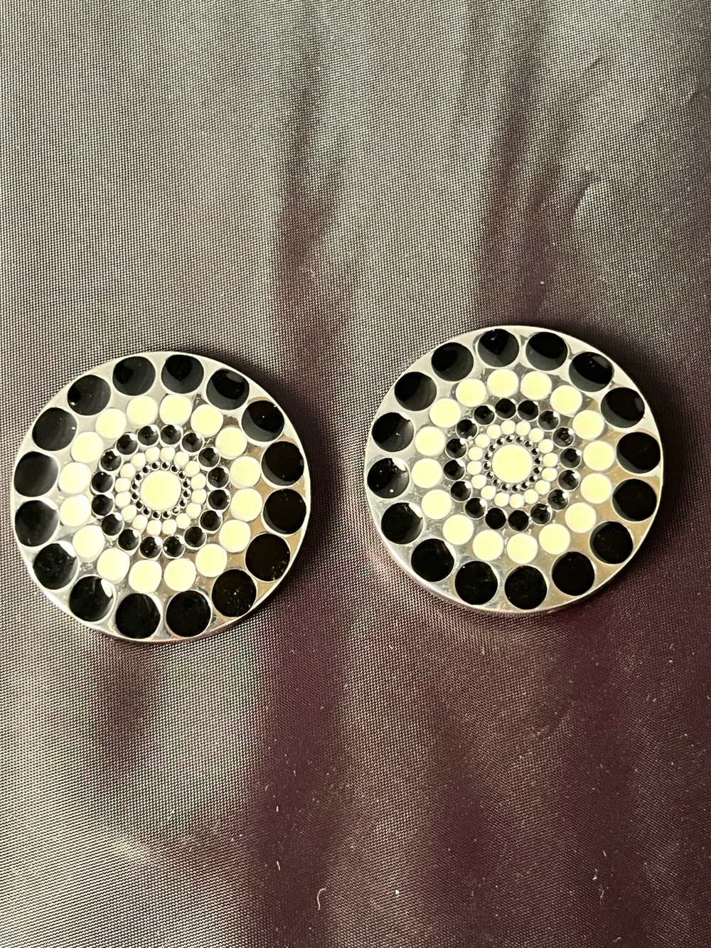 Rare Lindsay Phillips Switchflop Snaps Radial Black & White Polka Dot Pair